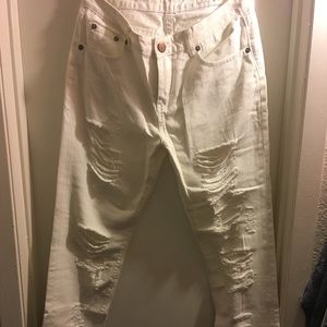 COTTON ON WHITE BOYFRIEND DESTROYED JEANS